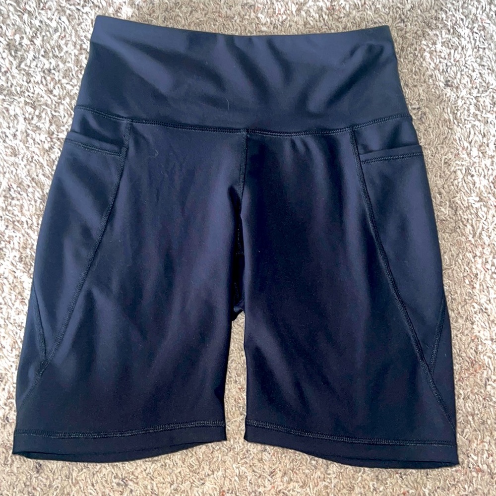 Old Navy Black Biker Shorts Size M